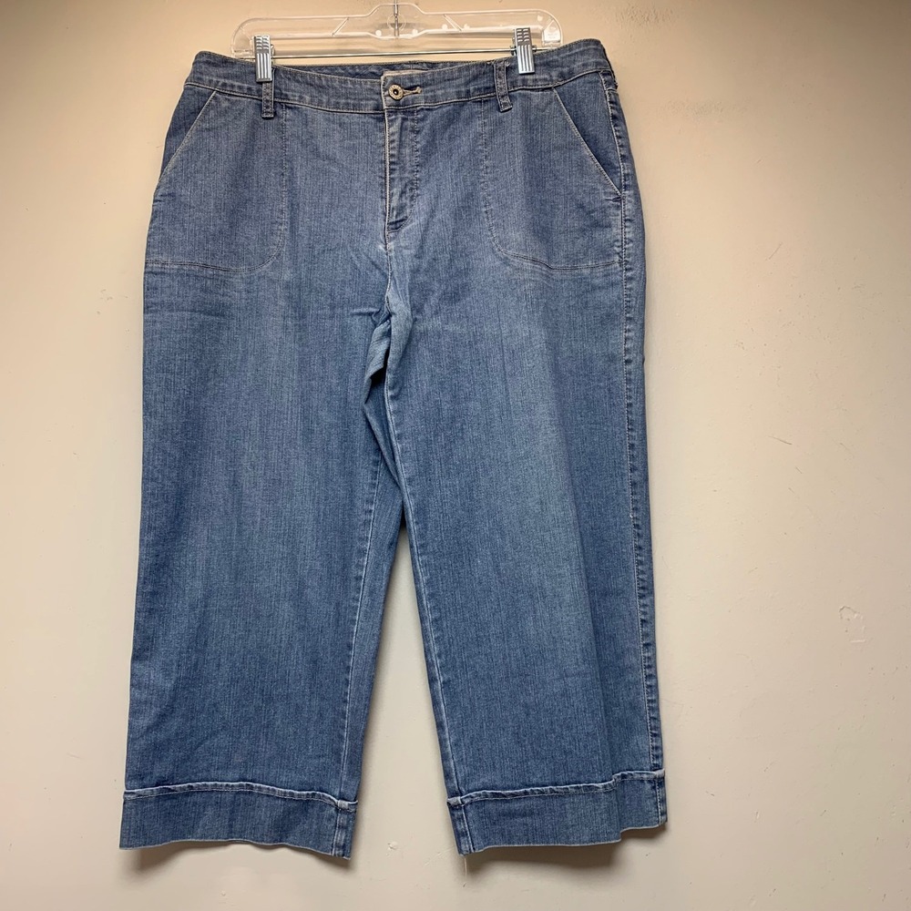 Chico's Platinum Crop Jeans Women 2.5 Blue Good Wide Leg Cuffed Stretch Capris